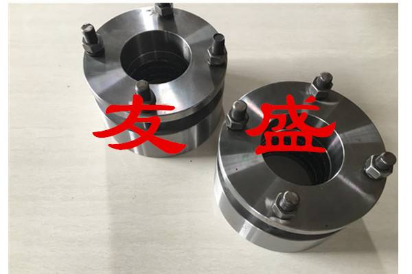 填料箱